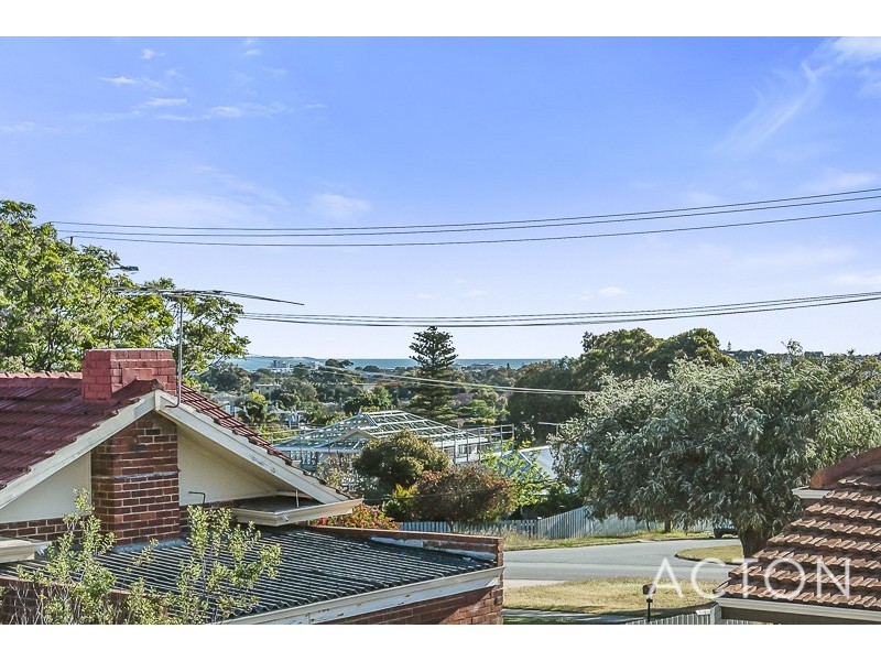 24B Minilya Avenue, White Gum Valley WA 6162