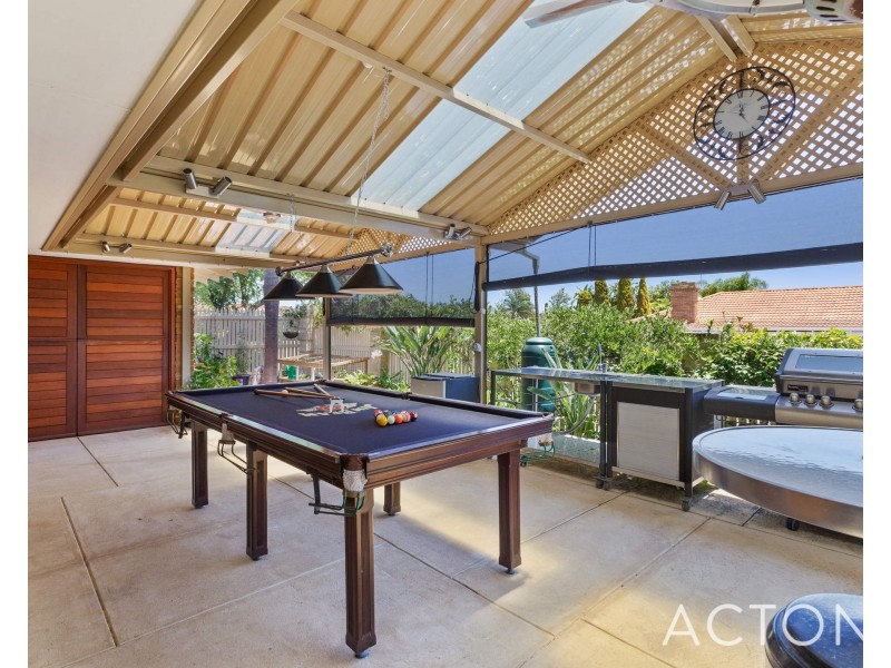 90 Sylvan Crescent, Leeming WA 6149