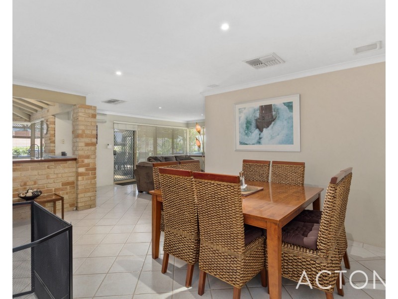 90 Sylvan Crescent, Leeming WA 6149