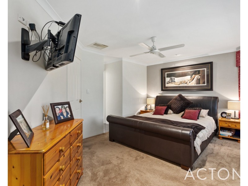 90 Sylvan Crescent, Leeming WA 6149