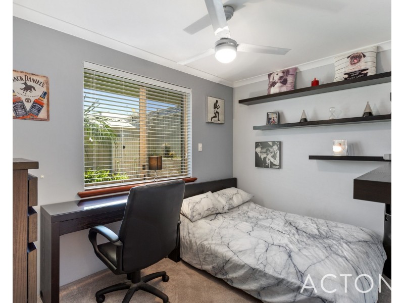90 Sylvan Crescent, Leeming WA 6149