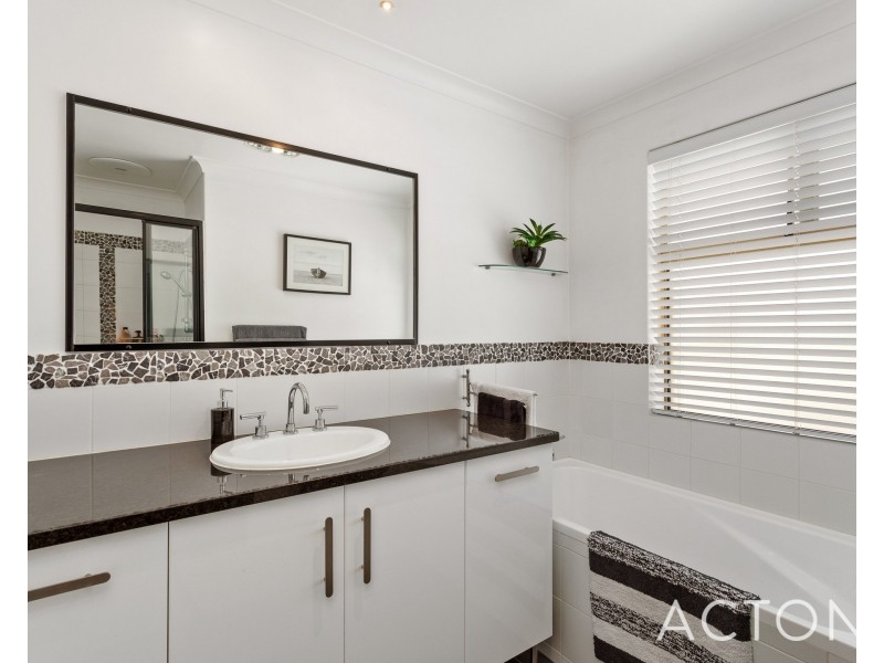 90 Sylvan Crescent, Leeming WA 6149