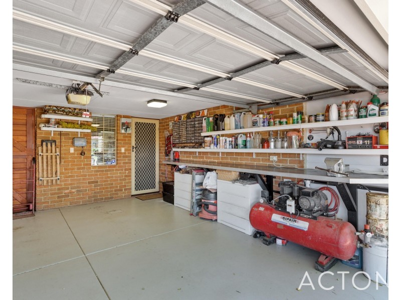 90 Sylvan Crescent, Leeming WA 6149