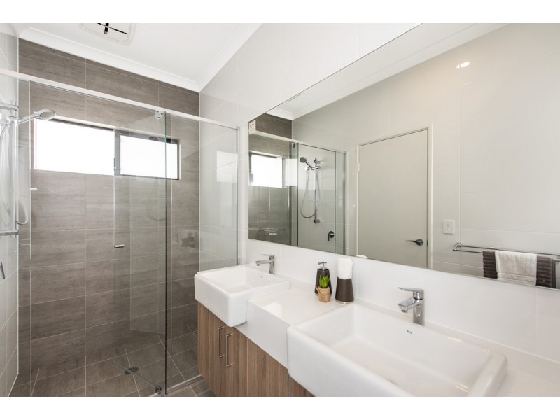 1/8 Lealt Place, Ardross WA 6153