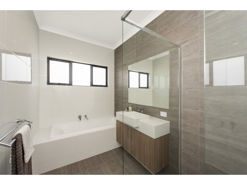 1/8 Lealt Place, Ardross WA 6153