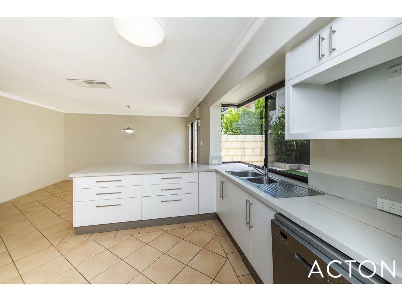 43B Tweeddale Rd, Applecross WA 6153