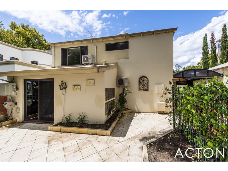 43B Tweeddale Rd, Applecross WA 6153