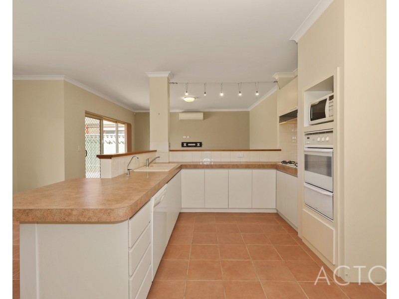11a Shirley Avenue, Mount Pleasant WA 6153