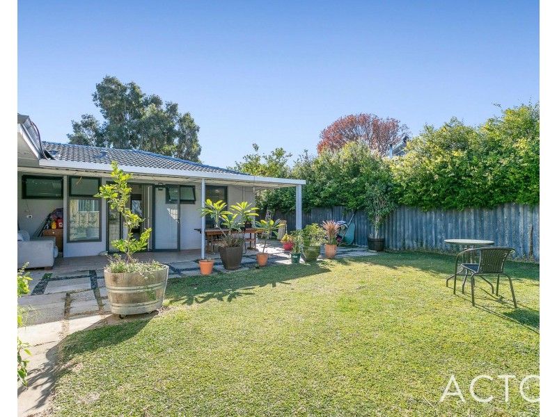 4B Ochiltree Way, Kardinya WA 6163