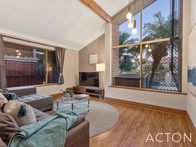 26 Barcombe Way, Leeming WA 6149