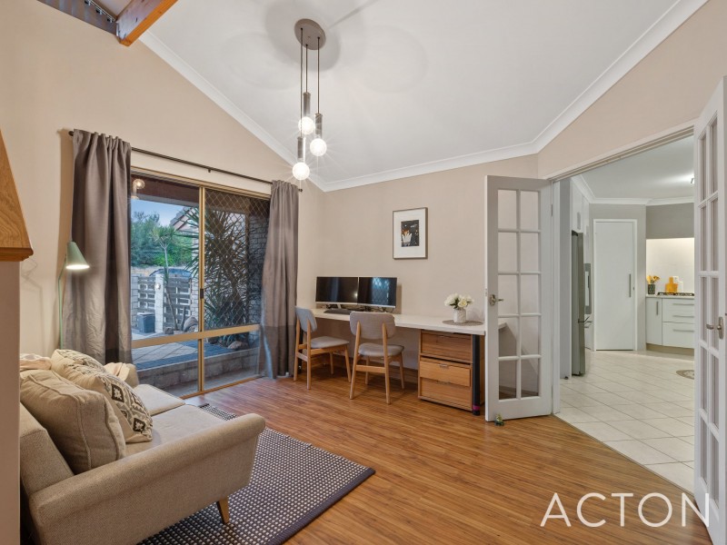 26 Barcombe Way, Leeming WA 6149