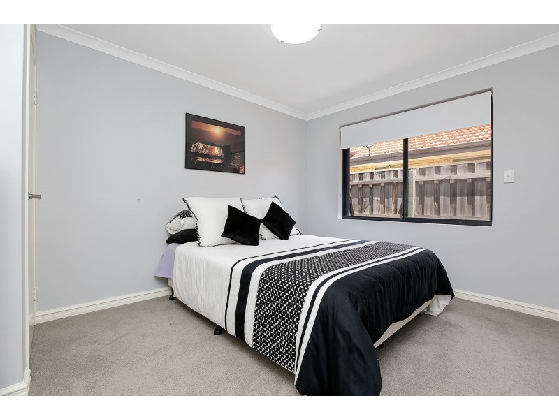 4 Perth Place, Canning Vale WA 6155