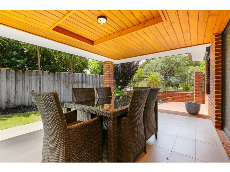 4 Perth Place, Canning Vale WA 6155