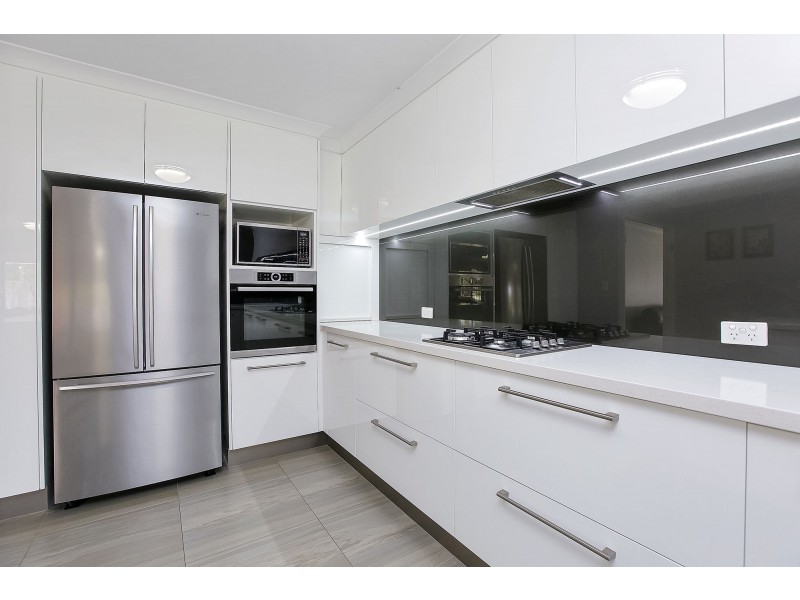 4 Perth Place, Canning Vale WA 6155