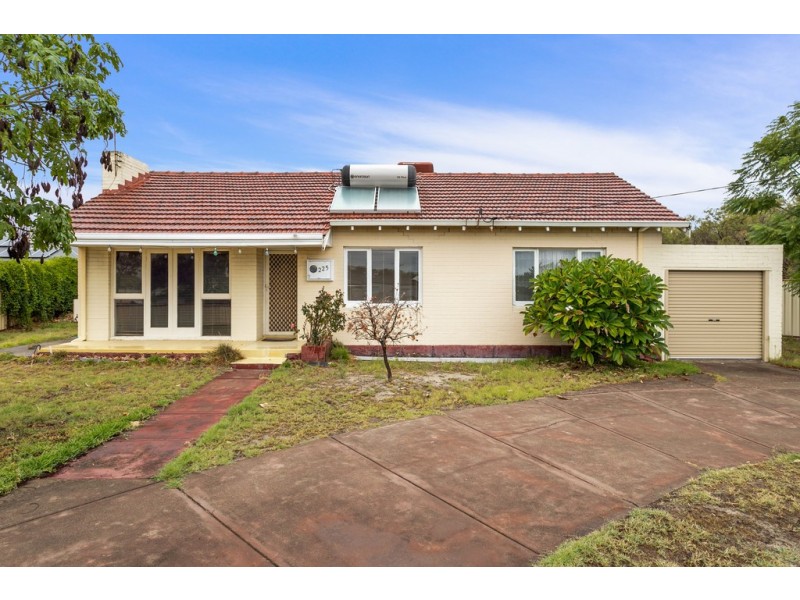 225 Hamilton St, Queens Park WA 6107