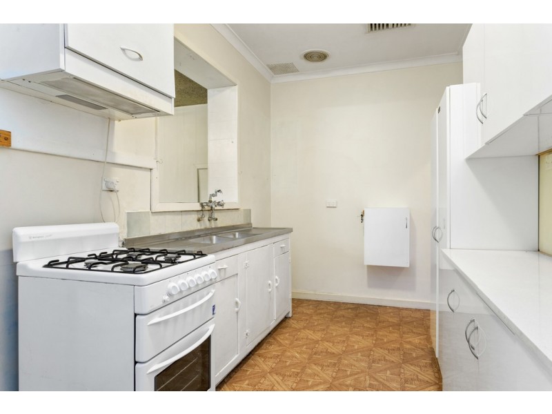 225 Hamilton St, Queens Park WA 6107