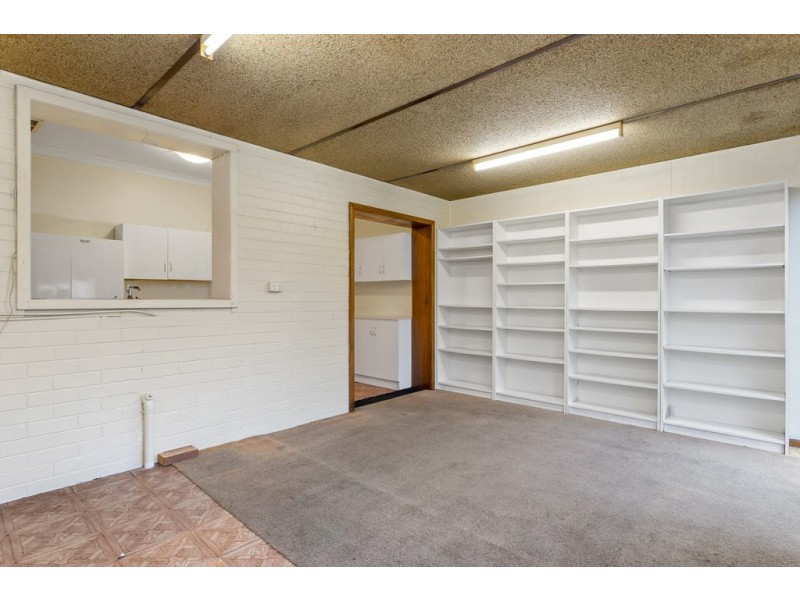 225 Hamilton St, Queens Park WA 6107