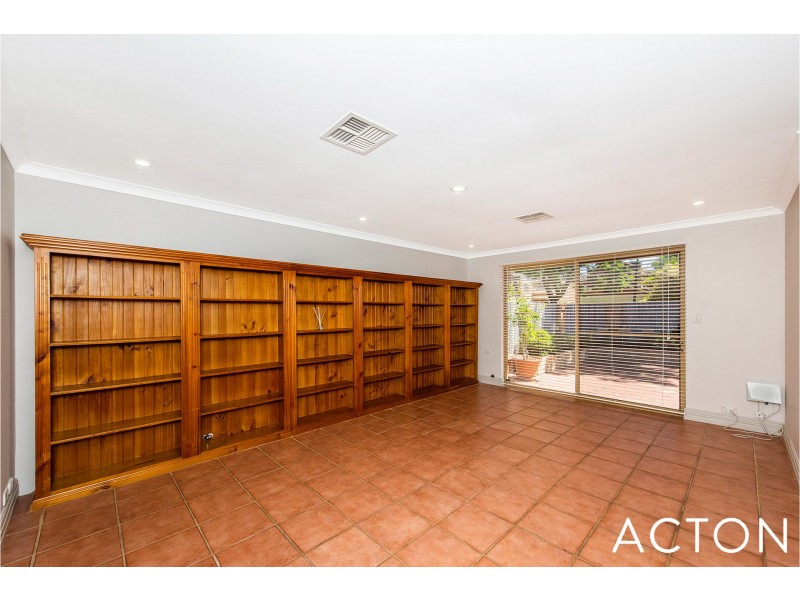 2a Gairloch St, Applecross WA 6153