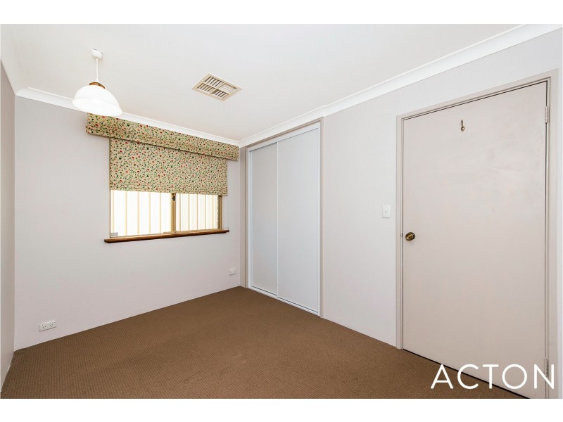 2a Gairloch St, Applecross WA 6153