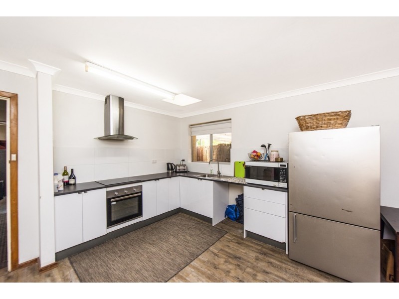 33A Rankin Way, Booragoon WA 6154