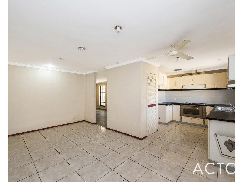 207 Riseley Street, Booragoon WA 6154