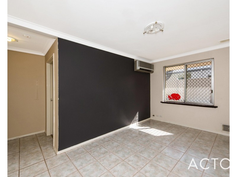 207 Riseley Street, Booragoon WA 6154
