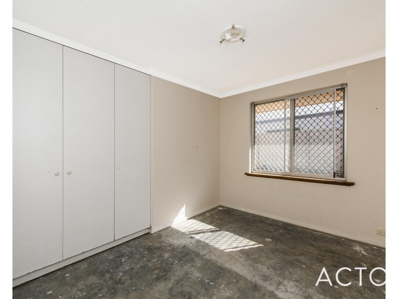 207 Riseley Street, Booragoon WA 6154