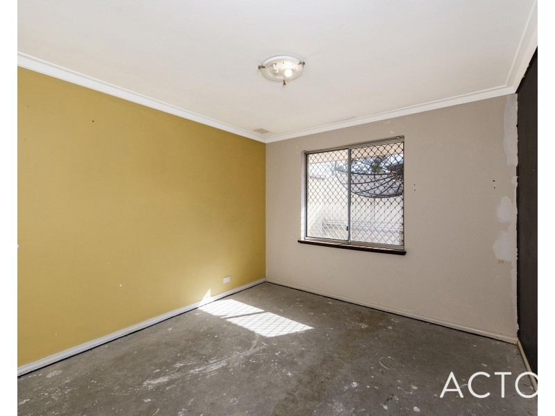 207 Riseley Street, Booragoon WA 6154