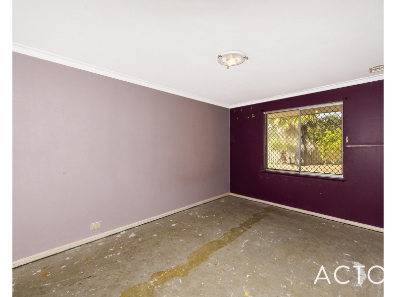 207 Riseley Street, Booragoon WA 6154