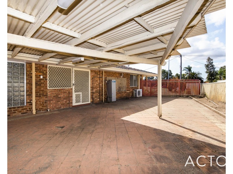 207 Riseley Street, Booragoon WA 6154