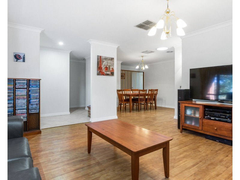 4 Steffanoni Place, Kardinya WA 6163