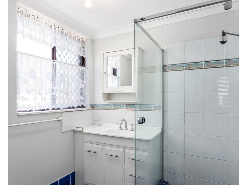 4 Steffanoni Place, Kardinya WA 6163