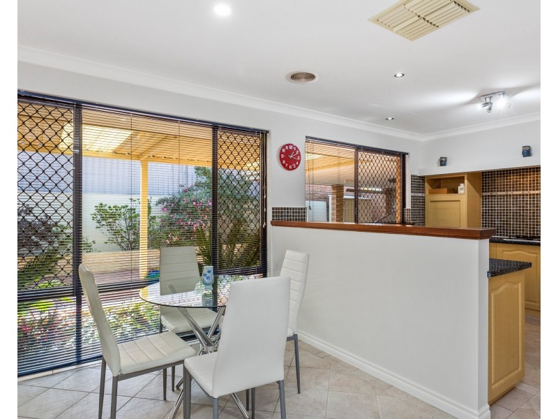 4 Steffanoni Place, Kardinya WA 6163