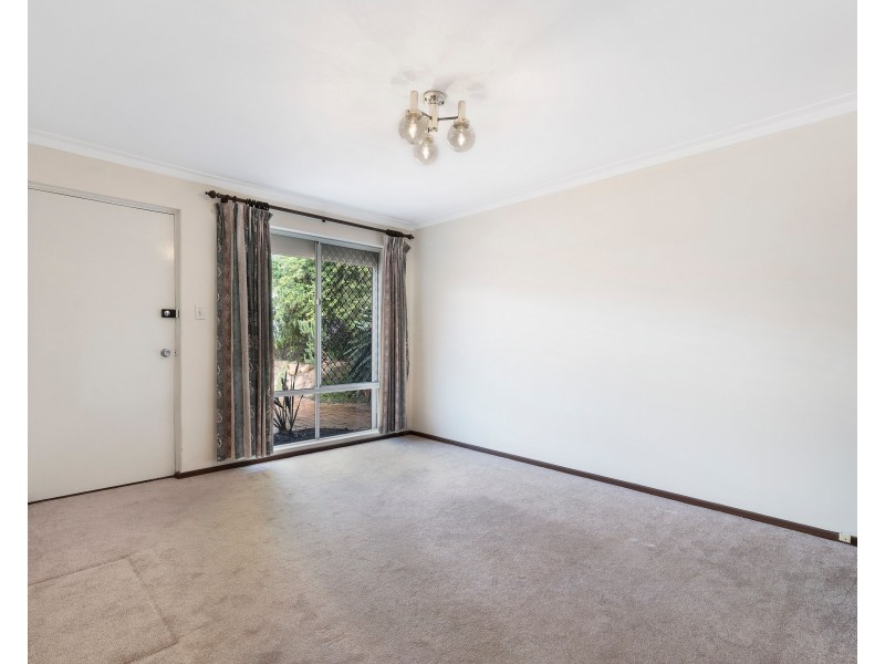 9 Cleopatra Street, Palmyra WA 6157