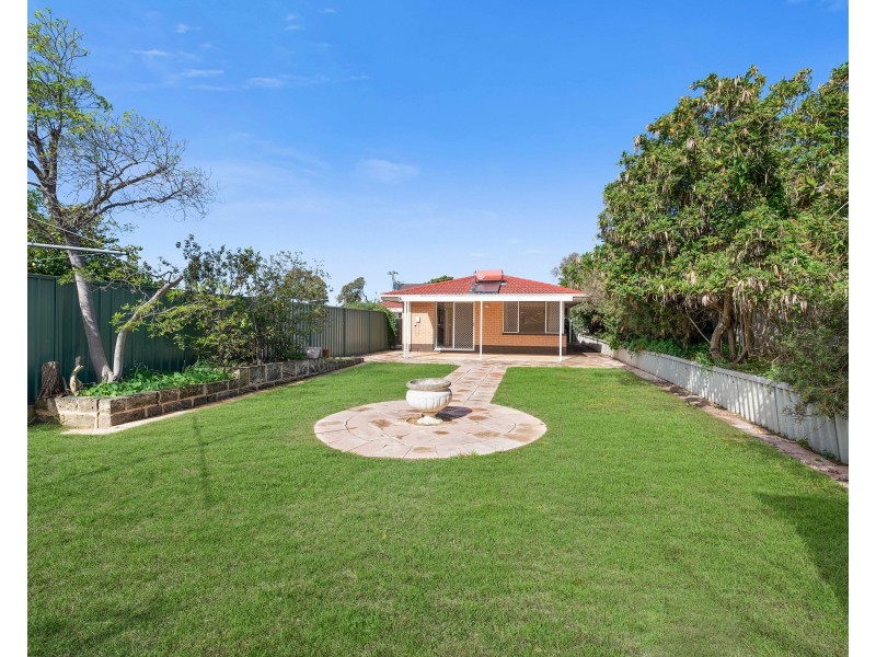 9 Cleopatra Street, Palmyra WA 6157