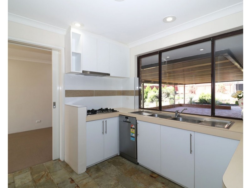 42 Beckley Circle, Leeming WA 6149