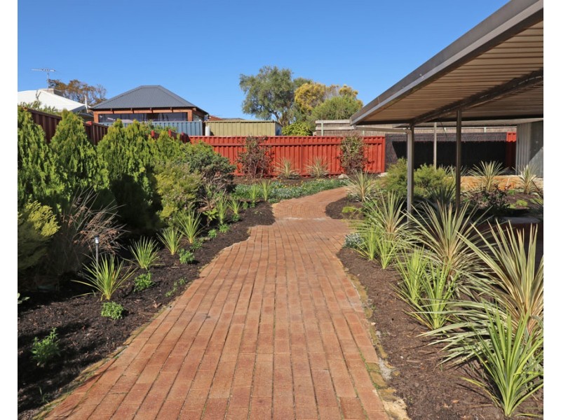 42 Beckley Circle, Leeming WA 6149