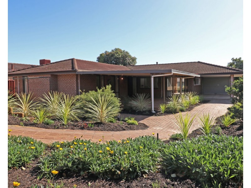 42 Beckley Circle, Leeming WA 6149