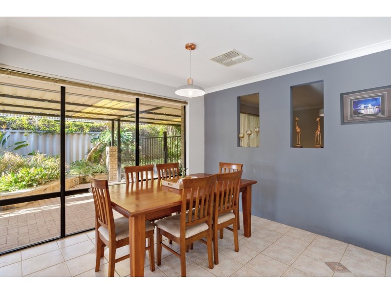 7 Coomer Elbow, South Guildford WA 6055