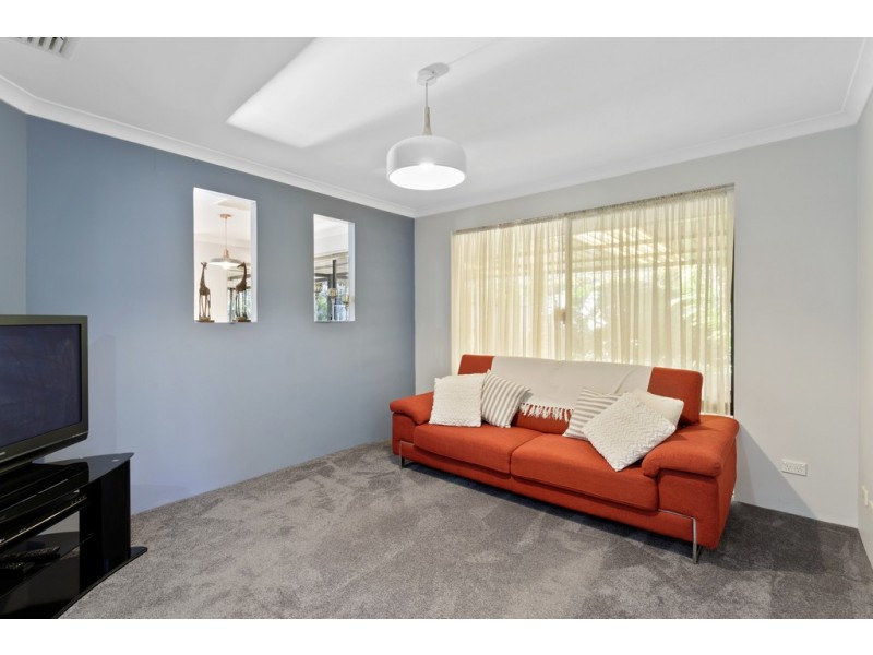 7 Coomer Elbow, South Guildford WA 6055