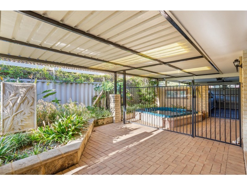 7 Coomer Elbow, South Guildford WA 6055