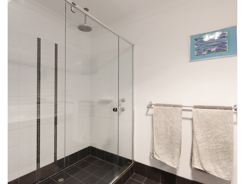 27 Glentrool Gardens, Canning Vale WA 6155