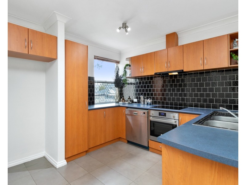 6/1 Lentona Rd, Attadale WA 6156