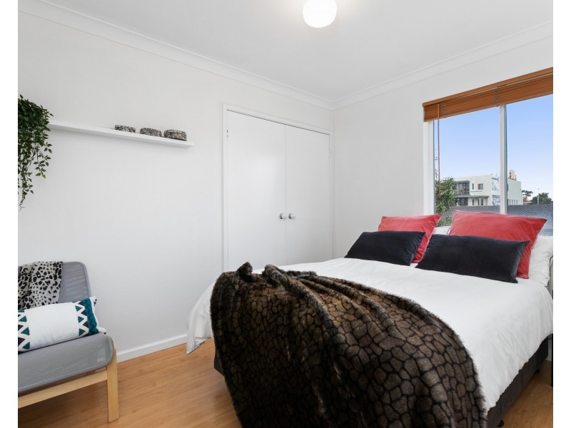 6/1 Lentona Rd, Attadale WA 6156