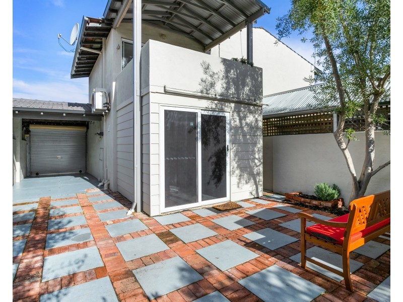 6/1 Lentona Rd, Attadale WA 6156