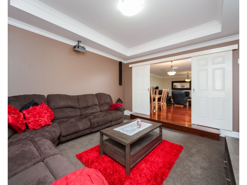 2A Frederic Street, Helena Valley WA 6056