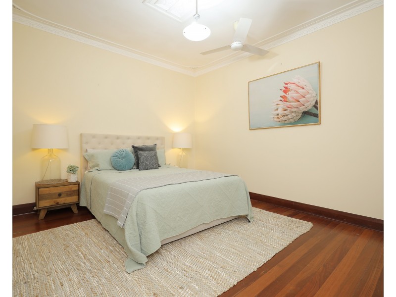 152 Edmund Street, Beaconsfield WA 6162