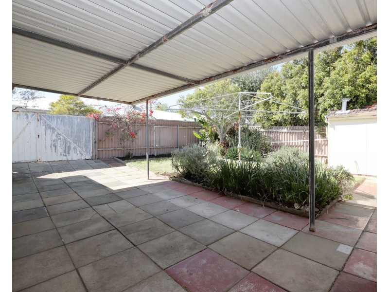 152 Edmund Street, Beaconsfield WA 6162