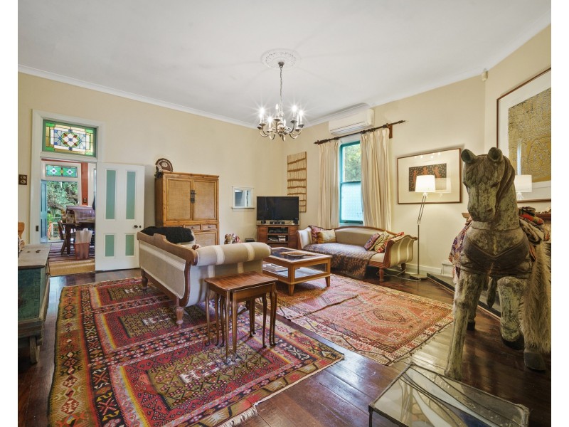 4 Almond Street, Guildford WA 6055