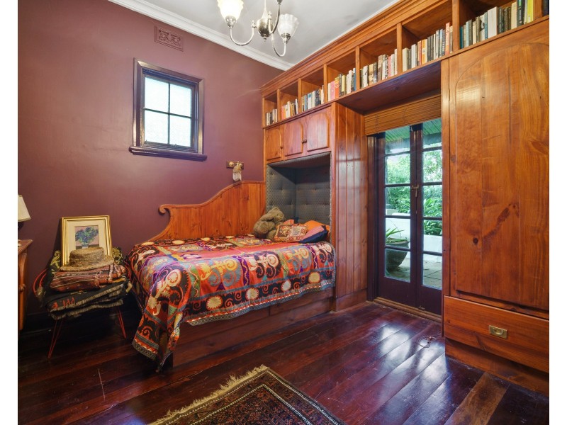 4 Almond Street, Guildford WA 6055